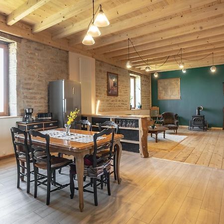 Appartement De Charme Dans Une Maison Isolee Presilly  Eksteriør bilde