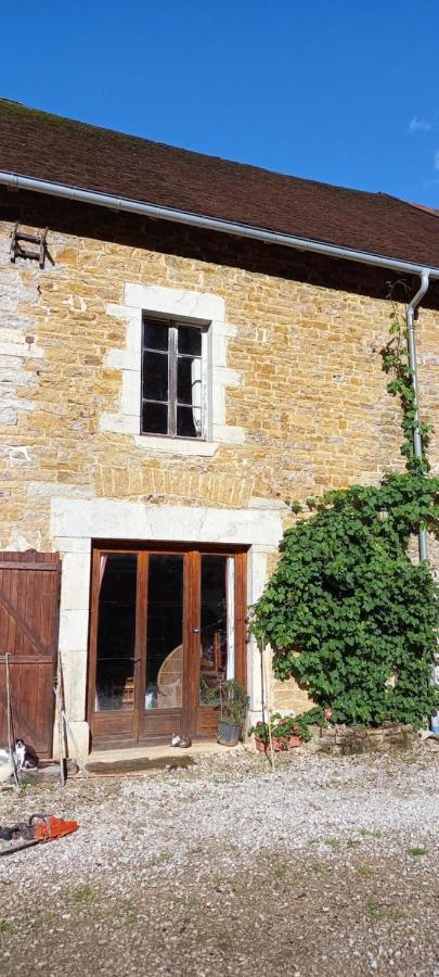Appartement De Charme Dans Une Maison Isolee Presilly  Eksteriør bilde