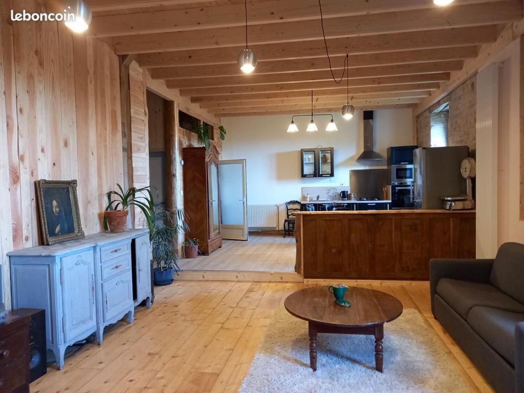 Appartement De Charme Dans Une Maison Isolee Presilly  Eksteriør bilde