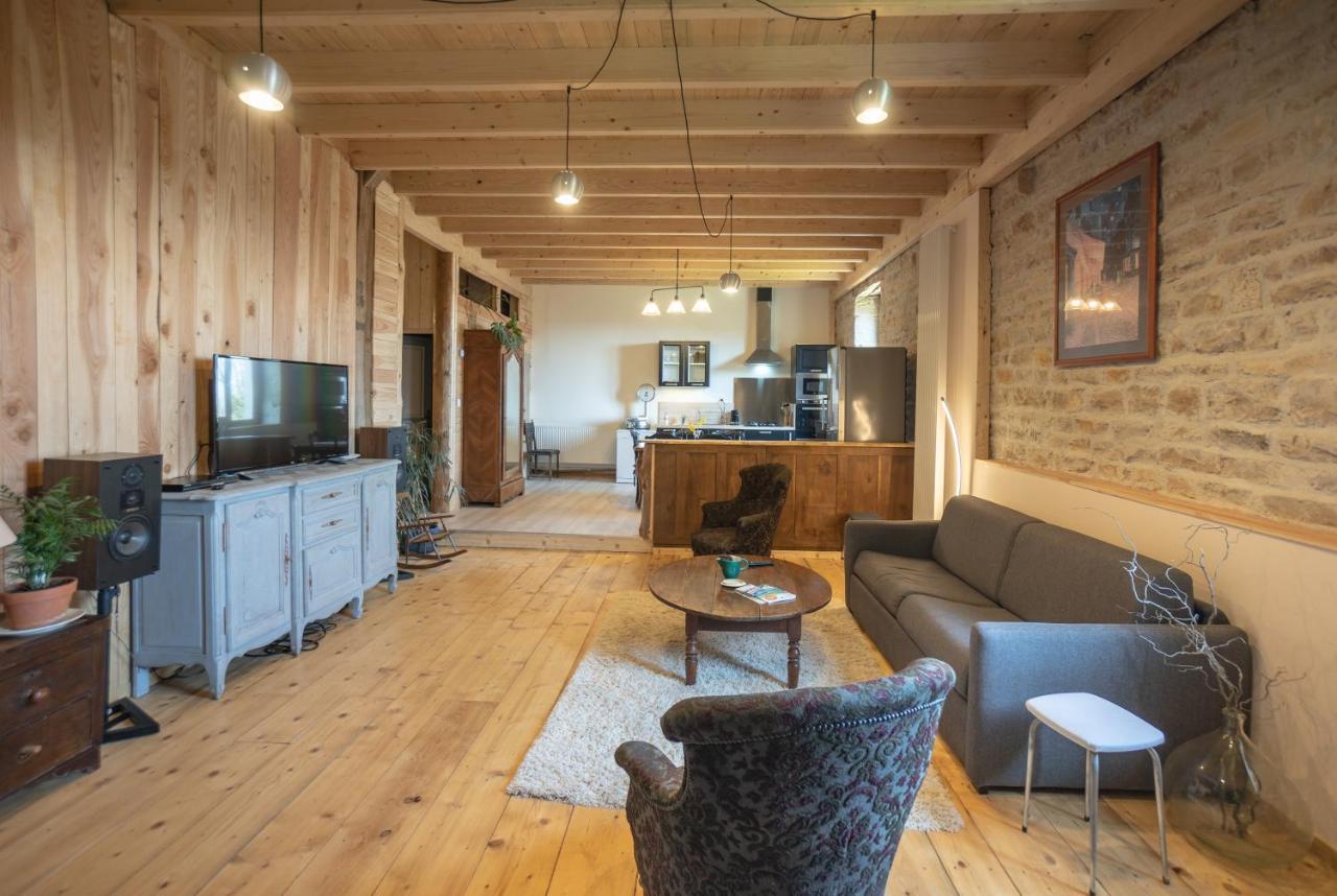 Appartement De Charme Dans Une Maison Isolee Presilly  Eksteriør bilde